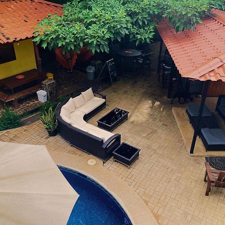 Tamarindo Backpackers Pansiyon Dış mekan fotoğraf