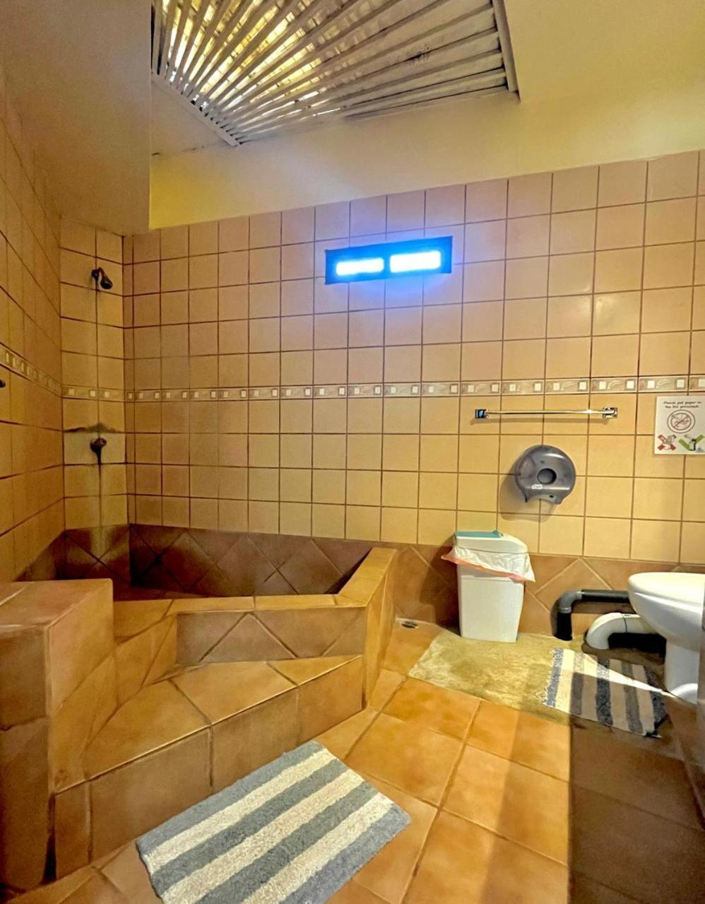 Tamarindo Backpackers Pansiyon Dış mekan fotoğraf
